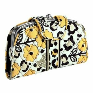 🐰SALE🐰 Vera Bradley Go Wild wallet
